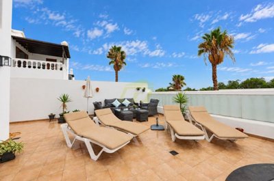 Stylish 2-Bed Villa with Private Pool & Rental Licence