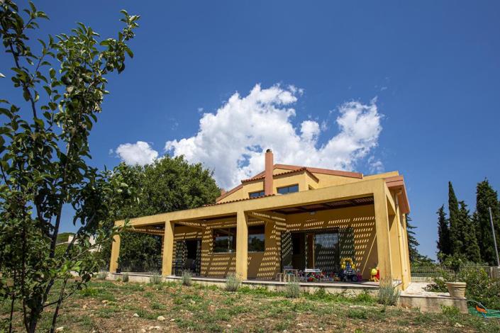 Image No.6-4 Bed House for sale