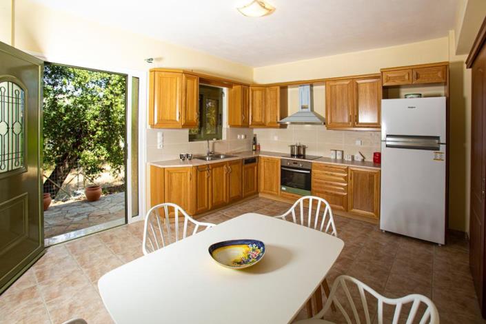 Image No.10-4 Bed House for sale