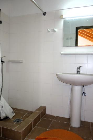 Image No.15-10 Bed Village House for sale