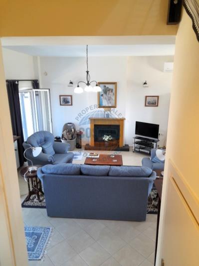 Image No.21-3 Bed House for sale