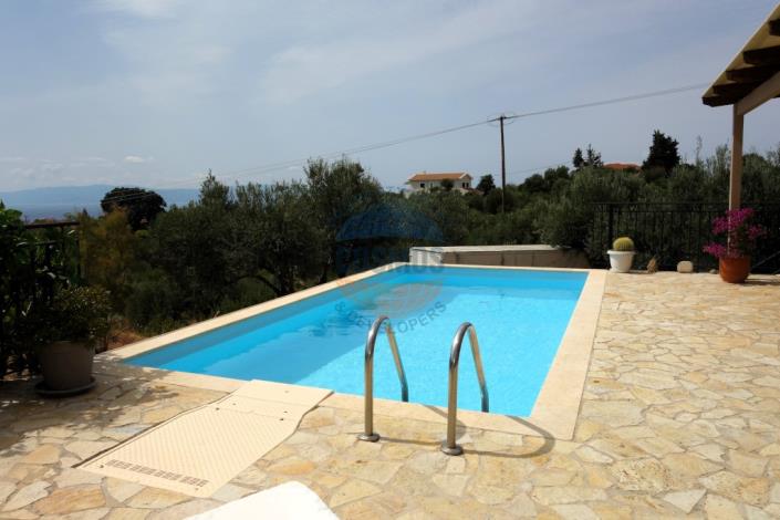 Image No.3-Maison / Villa de 7 chambres à vendre à Ratzakli