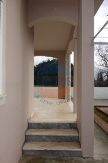 Image No.12-2 Bed House for sale