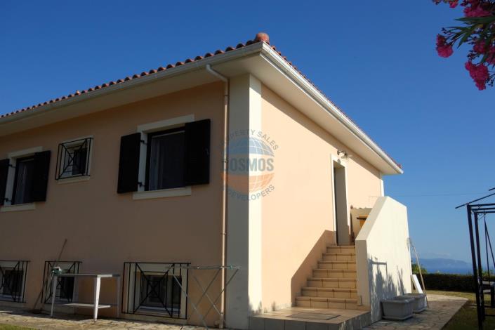 Image No.27-5 Bed House for sale