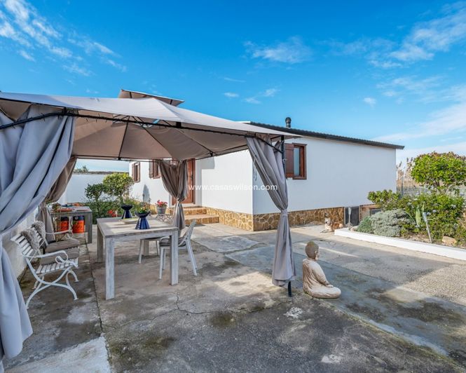 Image No.1-3 Bed Property for sale