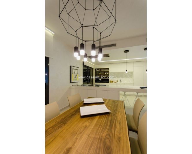 Image No.21-4 Bed Villa for sale