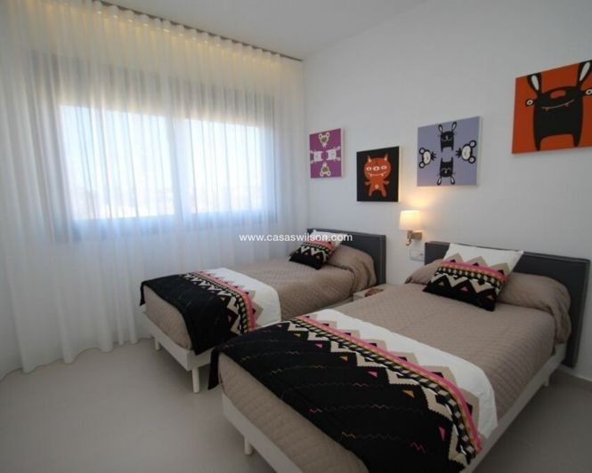 Image No.34-4 Bed Villa for sale