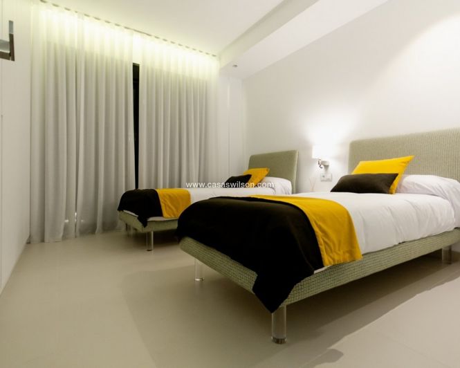 Image No.36-4 Bed Villa for sale