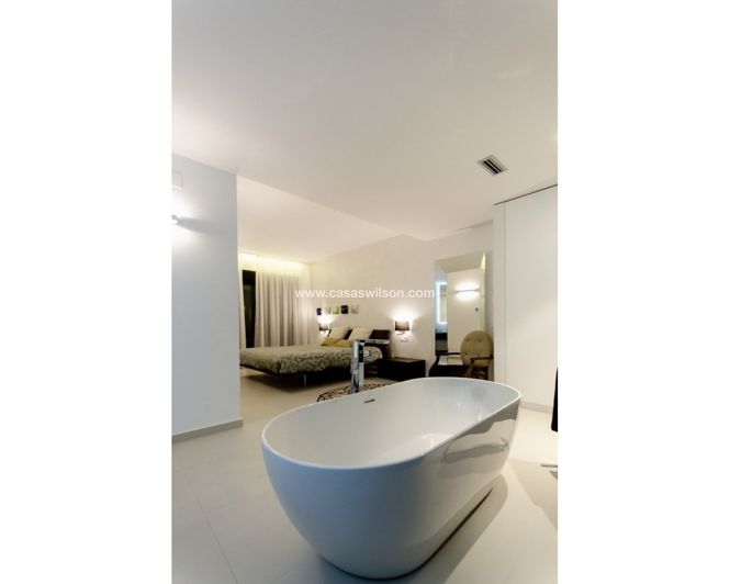 Image No.48-Villa de 4 chambres à vendre à Orihuela Costa