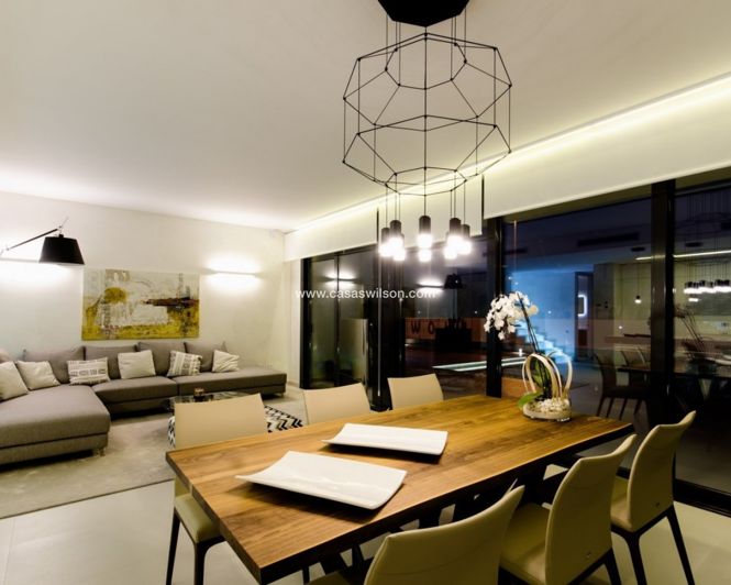 Image No.5-4 Bed Villa for sale