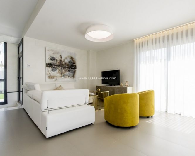 Image No.15-3 Bed Villa for sale