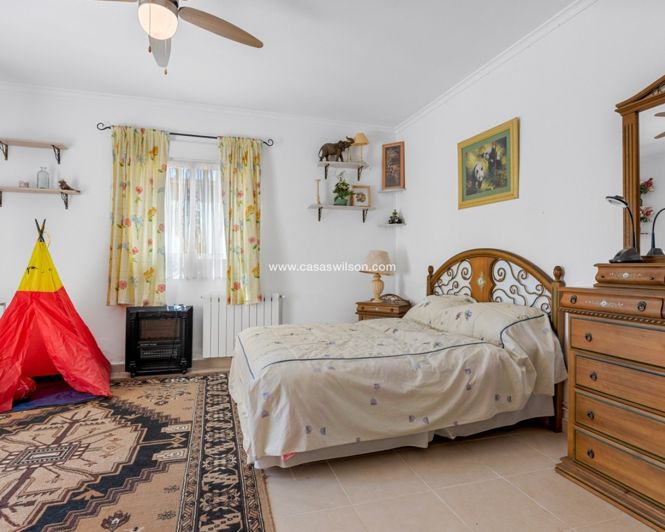 Image No.19-Villa de 4 chambres à vendre à Jacarilla