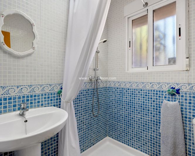 Image No.21-Villa de 4 chambres à vendre à Jacarilla