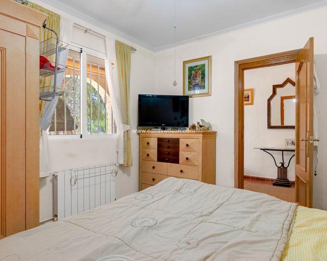 Image No.28-Villa de 4 chambres à vendre à Jacarilla