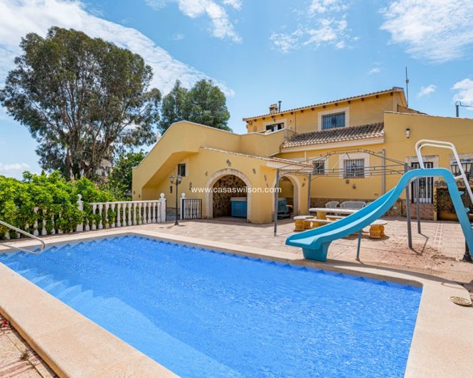 Image No.3-Villa de 4 chambres à vendre à Jacarilla