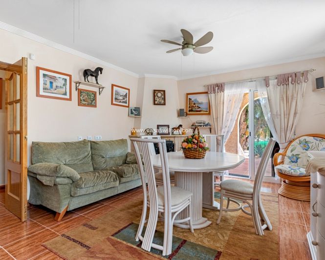 Image No.31-Villa de 4 chambres à vendre à Jacarilla