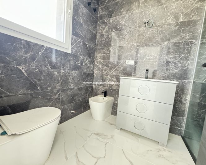 Image No.11-4 Bed Villa for sale