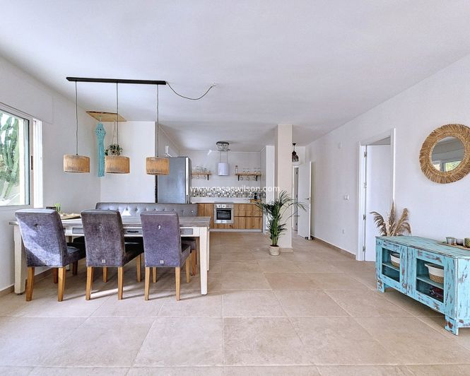 Image No.28-4 Bed Villa for sale