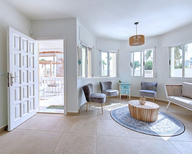 Image No.29-4 Bed Villa for sale