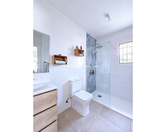 Image No.40-4 Bed Villa for sale