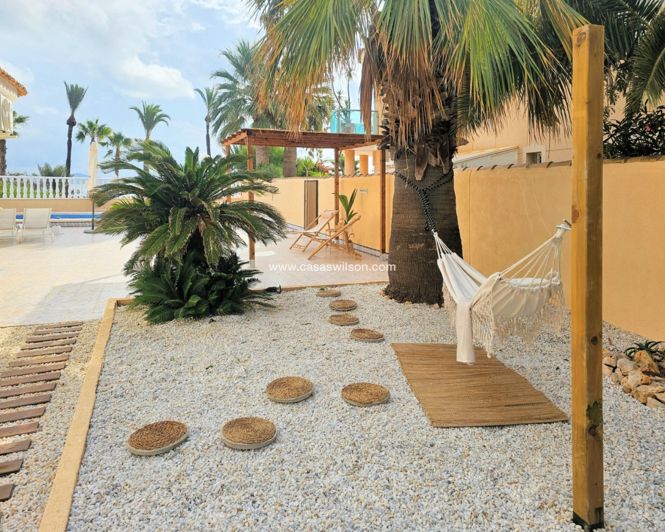 Image No.9-4 Bed Villa for sale