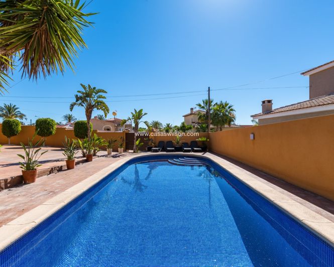 Image No.28-Villa de 4 chambres à vendre à Ciudad Quesada