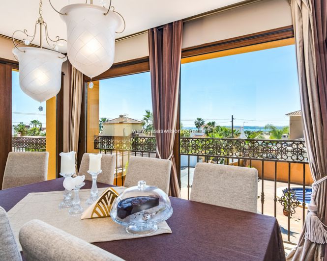 Image No.6-Villa de 4 chambres à vendre à Ciudad Quesada