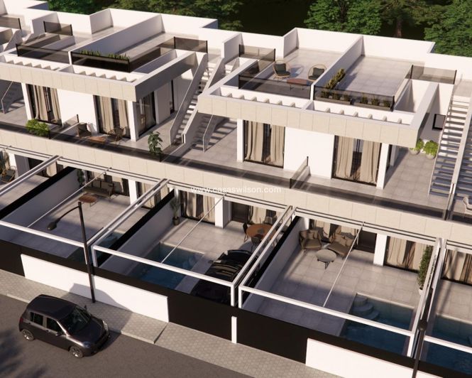 Image No.15-3 Bed Townhouse for sale