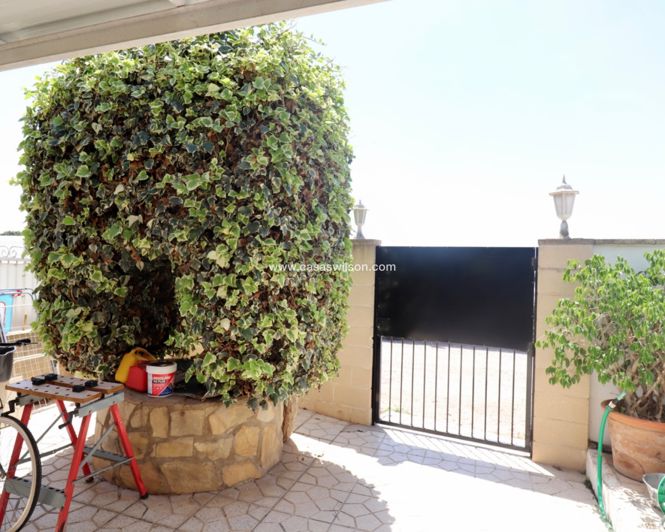 Image No.21-4 Bed Property for sale