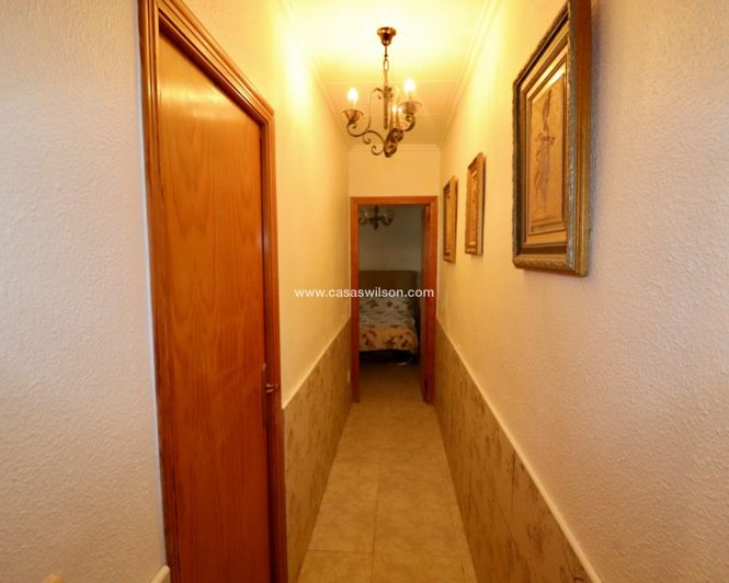 Image No.9-4 Bed Property for sale