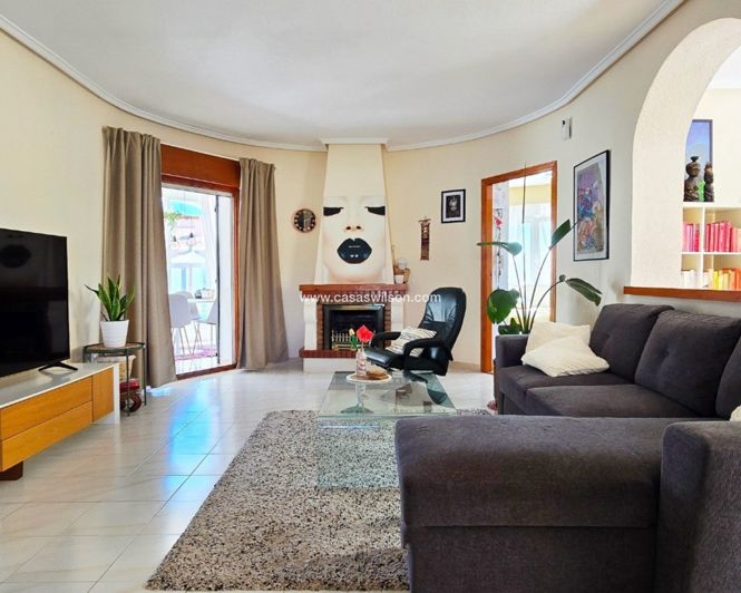 Image No.27-4 Bed Villa for sale