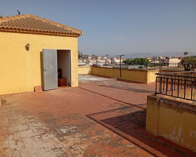 Image No.46-4 Bed Property for sale