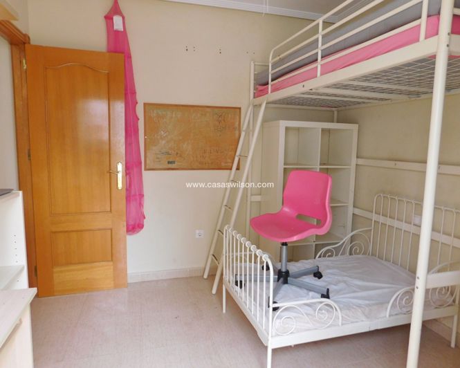 Image No.20-3 Bed Villa for sale