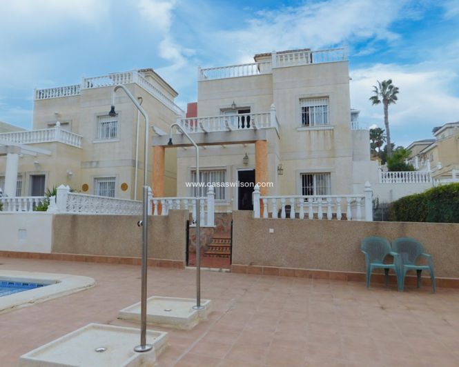 Image No.5-3 Bed Villa for sale