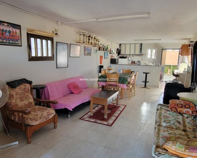 Image No.2-1 Bed Property for sale