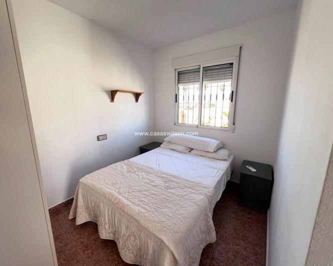 Image No.23-3 Bed Townhouse for sale