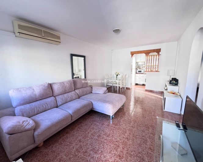 Image No.6-3 Bed Townhouse for sale