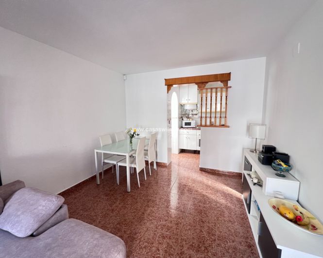 Image No.7-3 Bed Townhouse for sale