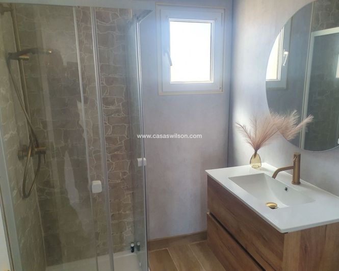 Image No.22-2 Bed Townhouse for sale