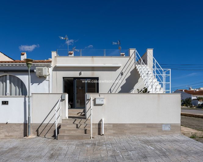 Image No.1-Maison de ville de 2 chambres à vendre à Torrevieja