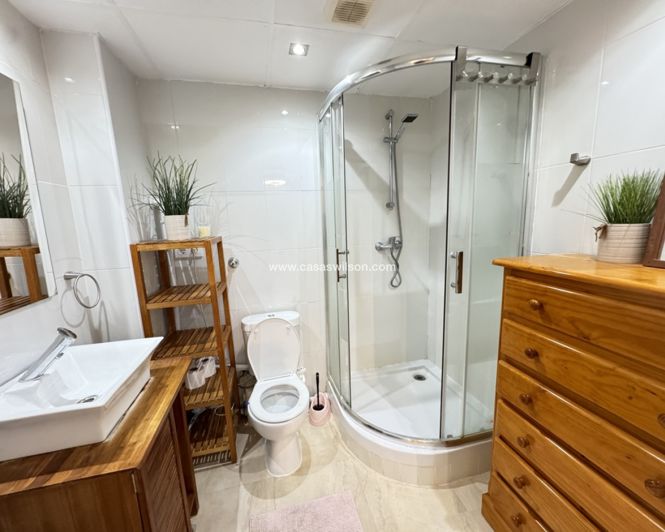 Image No.25-4 Bed Villa for sale