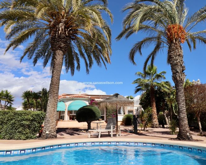 Image No.1-3 Bed Villa for sale