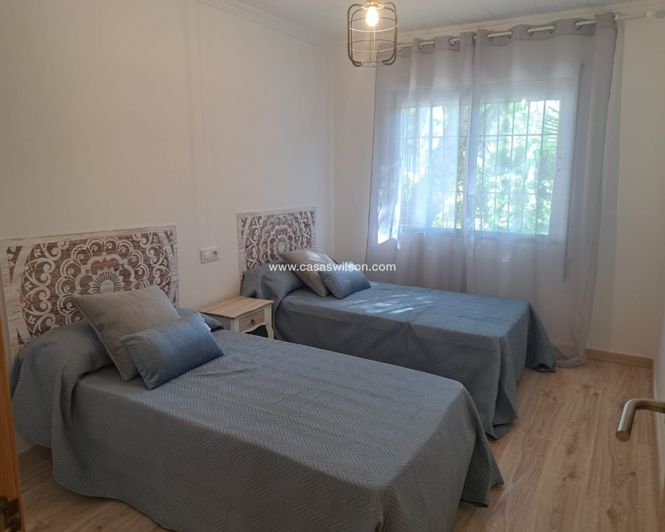 Image No.15-5 Bed Villa for sale