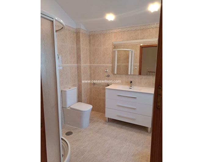 Image No.21-5 Bed Villa for sale