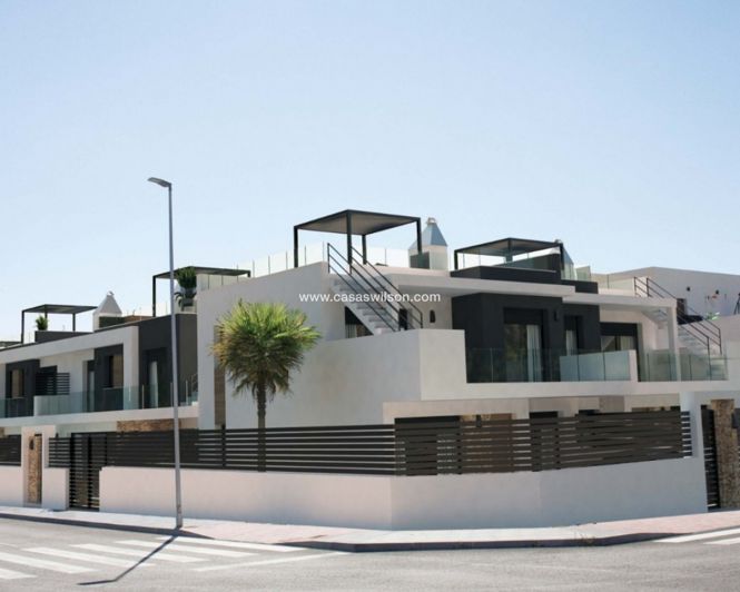 Image No.4-3 Bed Villa for sale