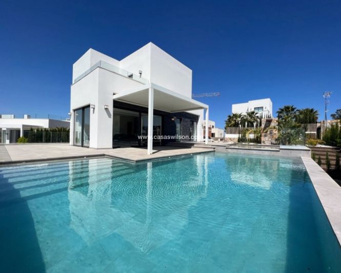 Image No.1-3 Bed Villa for sale