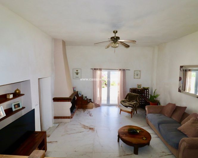 Image No.7-3 Bed Property for sale