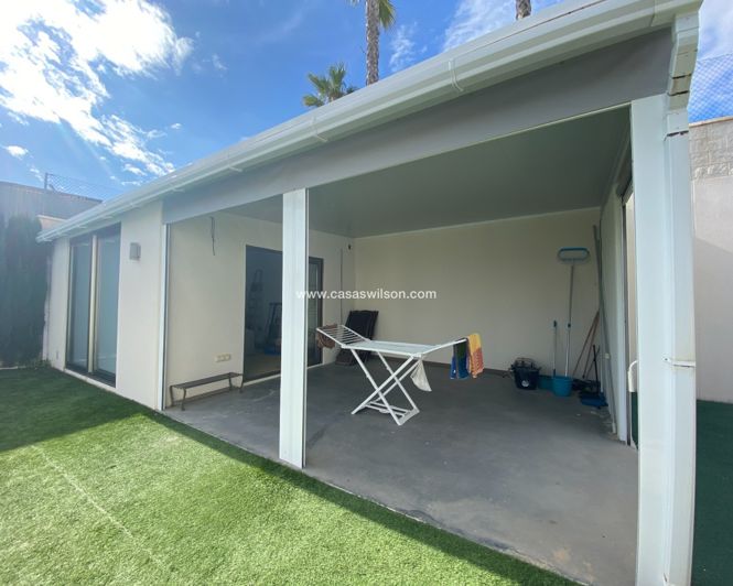 Image No.12-3 Bed Villa for sale