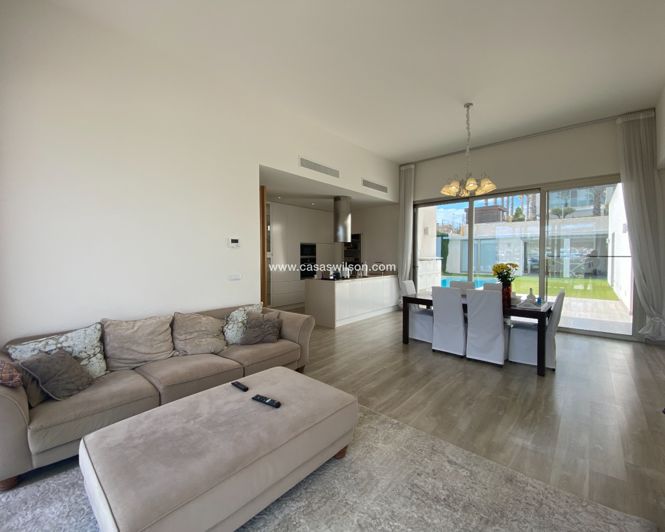 Image No.22-3 Bed Villa for sale