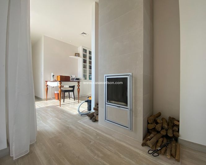 Image No.24-3 Bed Villa for sale